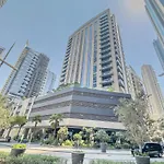 Escape 24 - Luxury Apartment Dunya Tower Downtown Dubai Near Dubai Mall