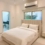 Beautiful Private Villa With Pool