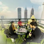 Nomad Partition Room In Barsha Heights 3 Mins To Icm Metro