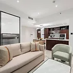 First Class 2Br Premium City Escape
