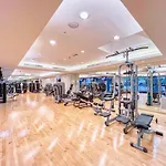 Elegant 1-Bedroom Apartment With Burj Khalifa View