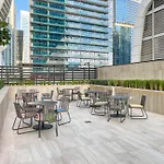A-Living Elegant 1Br Apartment Near Dubai Mall & Burj Khalifa In Missoni Tower