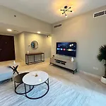 1Br Apt In Business Bay Close To Canal And Dubai Mall!