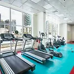 Dubai Marina Delight: Spacious Retreat For Groups