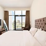 Azizi Riviera Studio Balcony & Comfort In Meydan