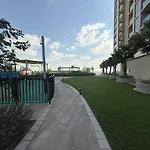 New Cozy 1Br In The Heart Of The City
