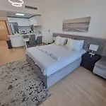 151 Residence Jumeirah Gardens