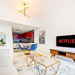 Lux Cayan Superior Suite 3 In Dubai Marina