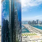 Lux Cayan Superior Suite 3 In Dubai Marina