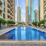Luxurious One Bedroom Apartment With Burj Khalifa View