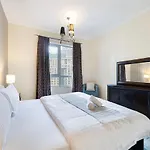 Stunning 2 Bedroom Burj Khalifa Fountain Views