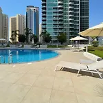 Stunning Hideaway In Dubai Marina