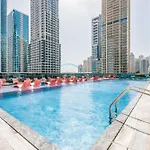 Chic 1Br With Relaxing Lake & City Views In Jlt By Deluxe Holiday Homes