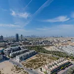 Marina & Downtown Views In Modern Studio - Jvc