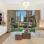 Signature Series 1 Bedroom Apartment I Free Parking, Gym, Pool I Playstation 5 I By Skyline Serenity