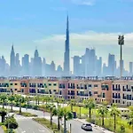 Dubai Skyline & Sea View Apt
