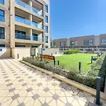 Escape 24 Luxury 1Br Eleganz By Danube Jvc