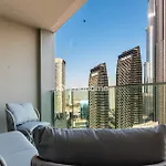 Unit Overlooking Burj Khalifa And Fountain View