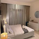 Dvr Studio Apartment In Azizi Riviera