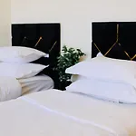 Sea Shell Hostel Jbr