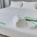 Knokey Dubai Creek Beach With Lagoon Pool Access