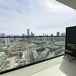Cozy 1Br In Jvc- Netflix, Pool, Pet Free