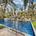 Stylish 2-Bedroom In The Heart Of Oldtown Dubai