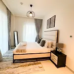 Spacious 3Br, Private Beach Access