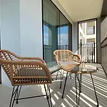 Spacious 3Br, Private Beach Access