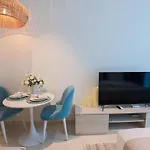 Fantastic Studio Apartment At Palm Jumeirah
