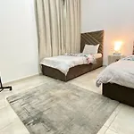 Classic Villa Rooms Opposite To Mirdif City Center