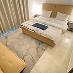Classic Villa Rooms Opposite To Mirdif City Center