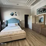 Cozy And Vibrant Room In Villa Al Wasl #3