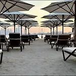 Palm Jumeirah - Luxe Infinity Pool I Direct Beach Access