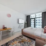Popular Seven Palm Apartments