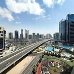 Trophy - Downtown Scape Views Suite