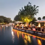 Jumeirah Creekside Hotel