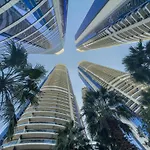 Luxurious 1Br W & Pool, Sauna & Gym Near Burjkhalifa