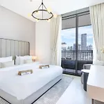 Luxurious 2Br Home With Stunning Marina Skyline View