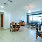 What are the best hotels near Burj Khalifa?