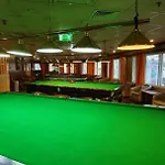 Kings Square Hotel Llc