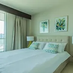 Dhh - U-Bora