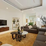 Fantastay Villa With Private Beach - Palm Jumeirah