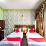 Oyo 191 Golden Sea Hotel