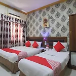 OYO 335 Remas Hotel Llc