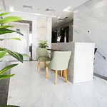 Warsan Star Residence - Home Stay