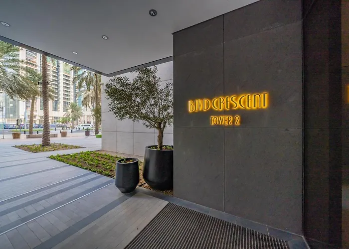 Elegant Apt With Balcony Minutes From Burj Khalifa