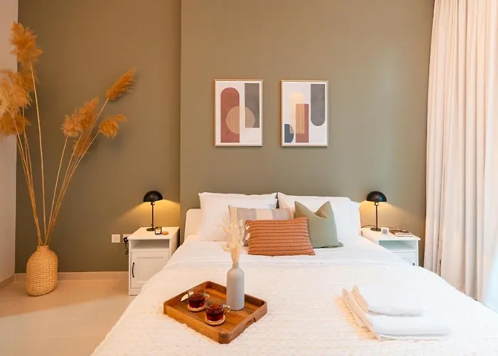 Superb Furnished 1Br Apt Near Dubai Mall Burj Khalifa