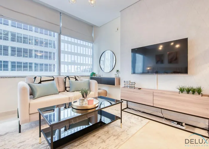 Radiant Studio At Sky Gardens Difc By Deluxe Holiday Homes
