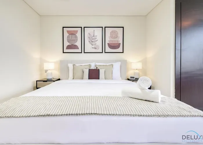 Special Offer Stylish 1Br With Pool & City Views By Deluxe Holiday Homes